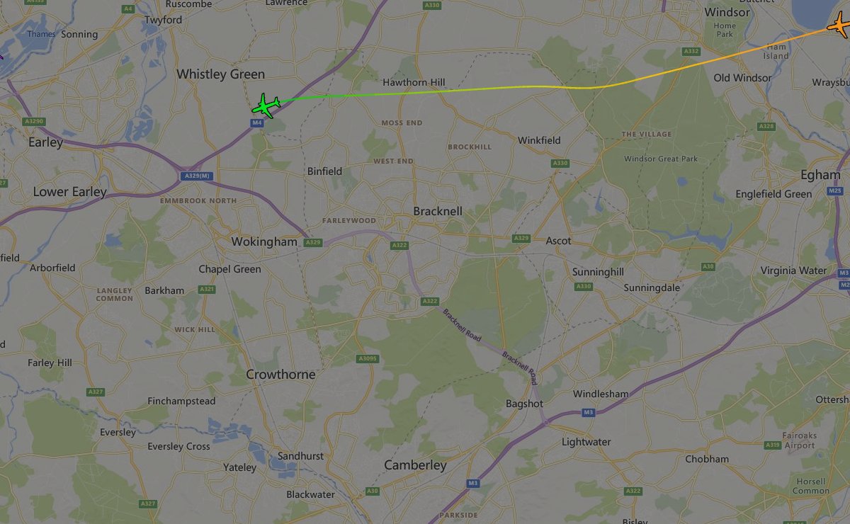 🇬🇧 G-EUUX #SPEEDBIRD #BAW464 LHR-MAD: 2.8mi away heading W, travelling 286mph @ 9375ft #Heathrow #Departure [British Airways - #AIRBUS A320-232] [72 Tracked Flights @ 04:54:15 PM] #AboveBracknell #RG12 #RG42 #ADSB I've seen this aircraft 107 times before!
