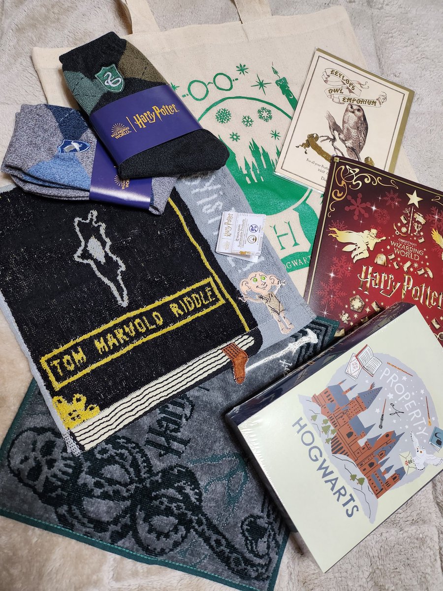 VNicomino's tweet image. みなとみらいハリポタ初日の収穫
タリーズコーヒーマークイズみなとみらい店感謝
近所のタリーズ完売商品を手に入れる事ができました
マホウドコロ新商品続々楽しかった～
#ハリーポッター魔法ワールドと出会う旅
#マホウドコロ 
#ミナリマ
#タリーズハリーポッターキャンペーン 
#舞台ハリポタ