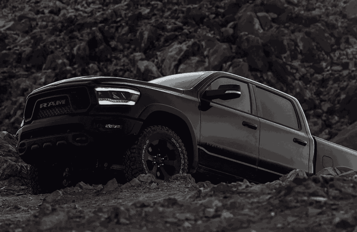 5StarChrysler's tweet photo. Push the limits again and again. https://t.co/gCqczt4aUQ #FiveStar #FiveStarCDJR #CDJR #Chrysler #Dodge #Jeep #Ram #Macon #Georgia https://t.co/KrviunsHQJ