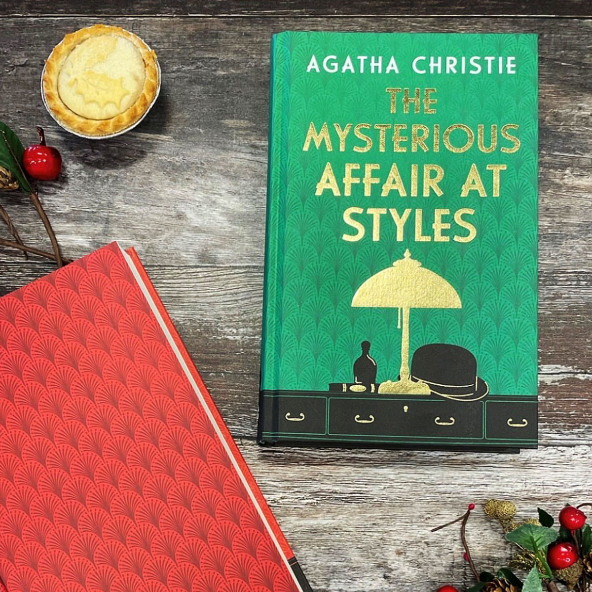 HarperFiction's tweet photo. Calling all Hercule Poirot fans! 

We have not one, but TWO sumptuous editions of @agathachristie's Poirot mysteries, released today in a special gift hardback edition.

The perfect present for the mystery fan in your life: https://t.co/qM9FWSQmJe https://t.co/FPNegS3eVF