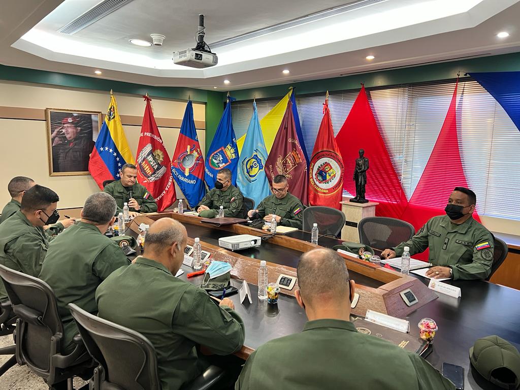 MG <a href="/FerrerSandrea/">M/G. Danny Ferrer Sandrea</a> presidió Comisión para revisión de la Ley Orgánica de Seguridad Social "Negro Primero" para avanzar en la protección de la familia militar y acciones sociales de la FANB instruido por el GJ <a href="/vladimirpadrino/">Vladimir Padrino L.</a>

➕INFO➡️bit.ly/3NU2ldk
#VenezuelaFortalecida