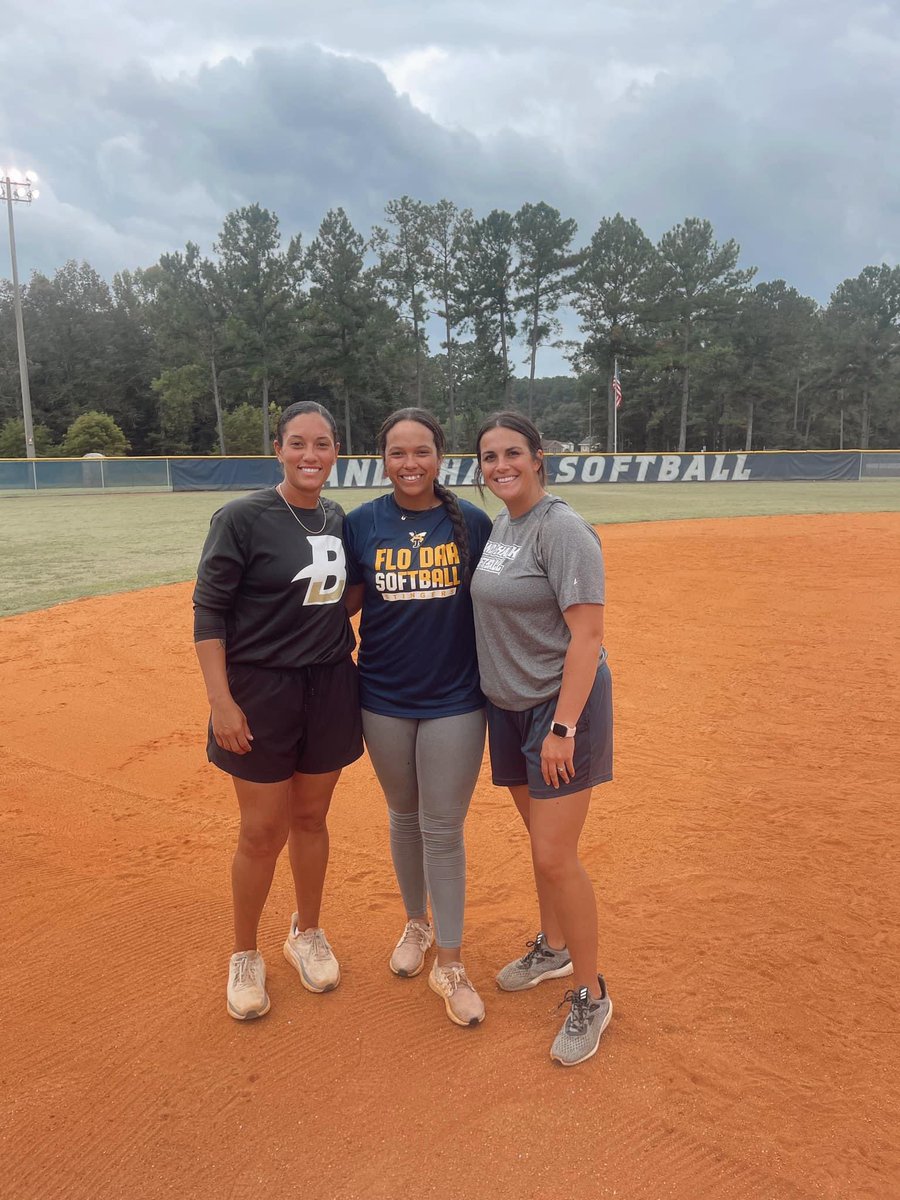 TechSoftball's tweet photo. A huge congratulations to our Lady Stinger infielder, Mariah Stephens on her commitment to USC Beaufort. We’re so proud of you! 🐝🦈 https://t.co/LvGQFMM0wo