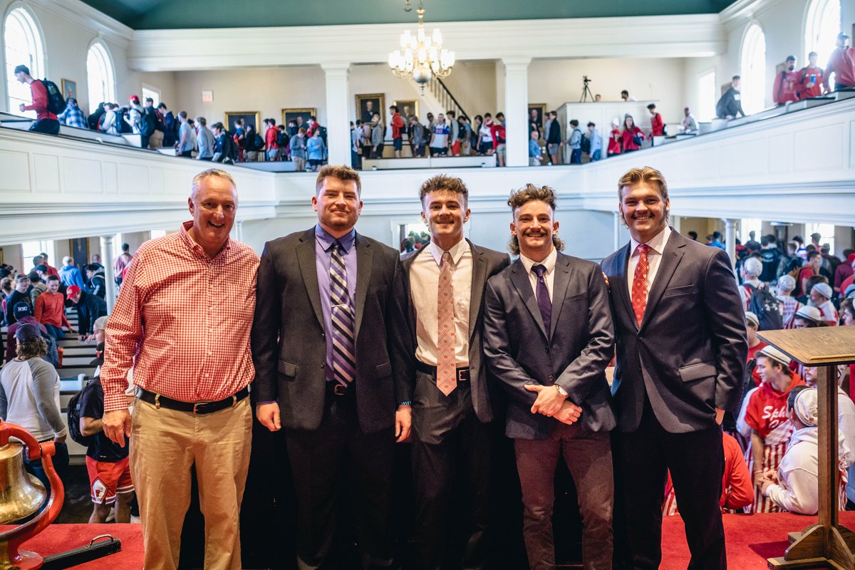 WabashCollege's tweet image. Ding Ding 🔔
#WAF @WabashFB