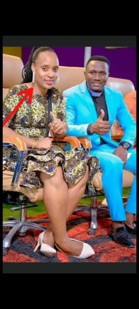 Meekydre ?? on Twitter "LASTEST GISTPastor wife sex tape don commot ... image Meekydre ?? on Twitter "LASTEST GISTPastor wife sex tape don commot ... pic