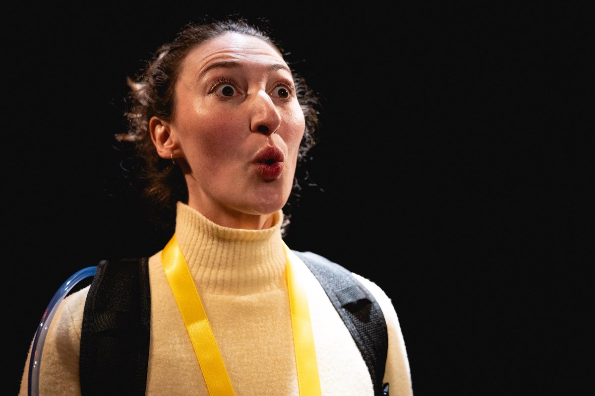 DodieFinamore's tweet photo. 💥Found out afterwards last night SOLD OUT!

Such a delicious audience - thank you for coming to #SomethingIsHappening

Tonight is much more quiet - #TubeStrike, so all those that could walk/cycle/bus to @LandUTheatre join us this eve!

🎟️https://t.co/favyyMQk4W

📸@RossKernahan https://t.co/bLcB25Xeku