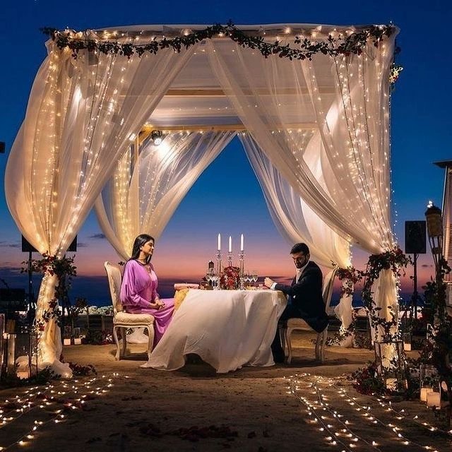 doopl7's tweet photo. It's a season of cozy vibes and date nights. the Best way to celebrate your date night is by snuggling up with your partner❤.

Just download our @dooplapp to make everything happen because we love to  #bringpeopletogether and create #lifetimememories 

#dooplit #eventmarketing https://t.co/0qKTJ6Y01I