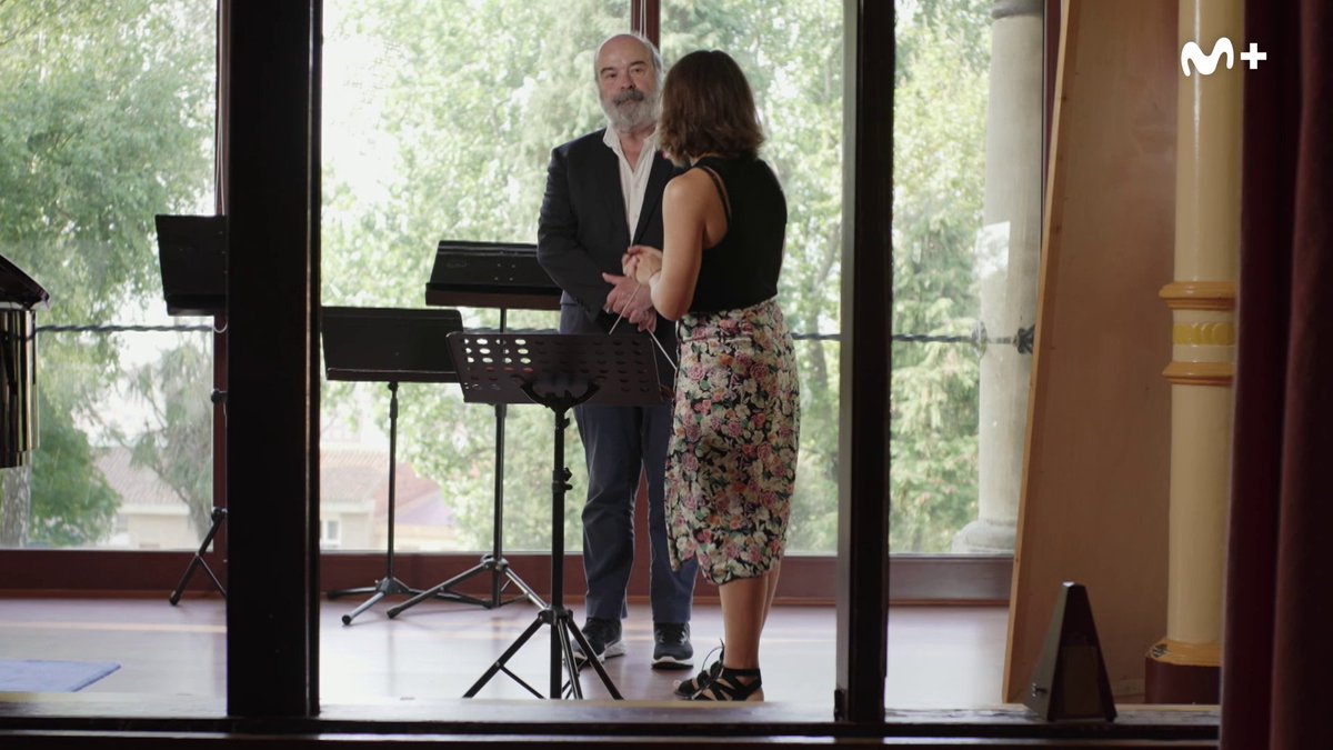 es_oscan's tweet photo. 🎼 #Resines coge la batuta para ponerse al mando de la #OSCAN y sumergirse en el maravilloso mundo de la #músicaclásica. De la mano de nuestra maestra, aprenderá muchos detalles y secretos de su trabajo como directora. ¡Qué ganas de verlos en acción! 😀 https://t.co/gzoXXoc8gq