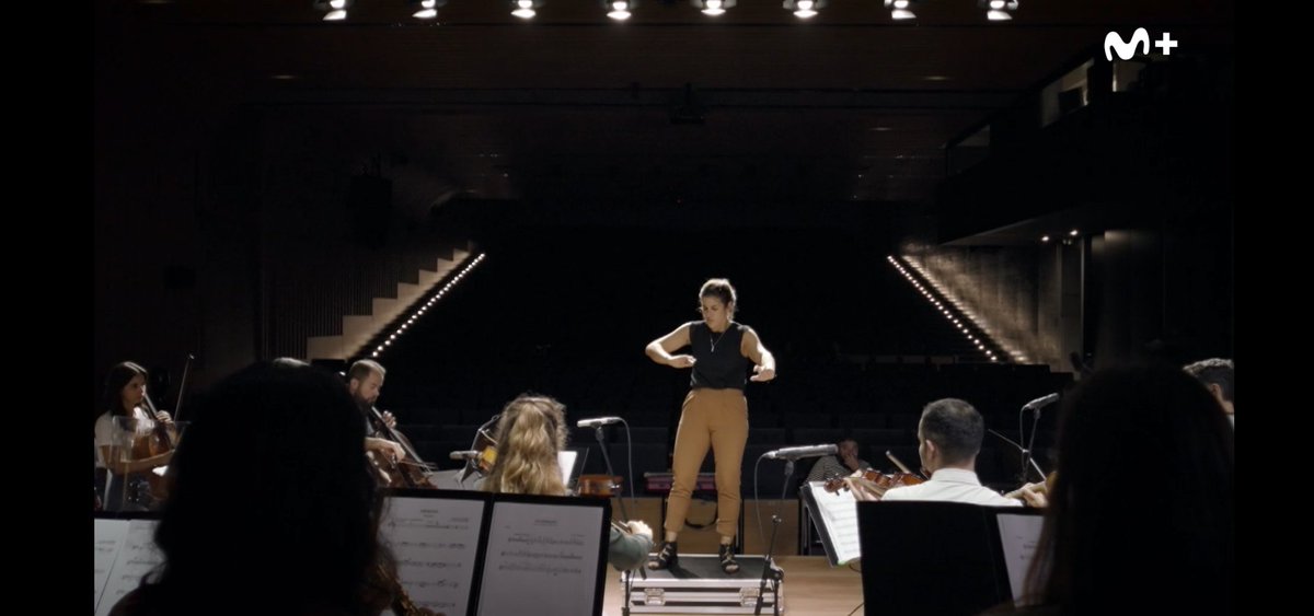 es_oscan's tweet photo. 🎼 #Resines coge la batuta para ponerse al mando de la #OSCAN y sumergirse en el maravilloso mundo de la #músicaclásica. De la mano de nuestra maestra, aprenderá muchos detalles y secretos de su trabajo como directora. ¡Qué ganas de verlos en acción! 😀 https://t.co/gzoXXoc8gq