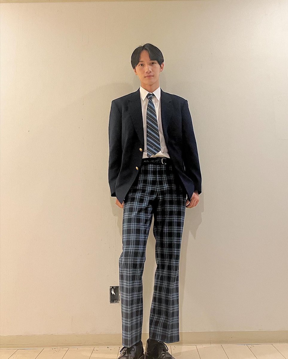 tai3197's tweet photo. 【出演情報】
11/10 フジテレビ系列ドラマ「silent」出演致します！
主人公が学生時代を思い出すトリガーになる高校生役になりますので、池之上制服で頑張りました🔥
是非！！

#silent #目黒蓮 さん #SnowMan #川口春奈 さん #鈴鹿央士 さん #夏帆 さん #篠原涼子 さん #髭男 さん https://t.co/mvKFfjTA3w