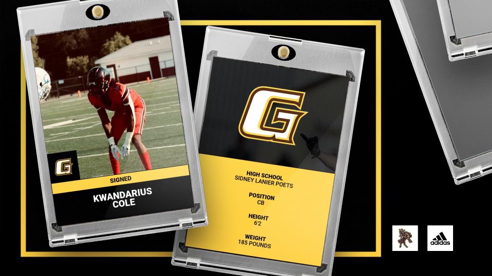 KwandariusC's tweet image. #commited @ThomasMinnick7 @ChenelleJones @_CoachRobertson