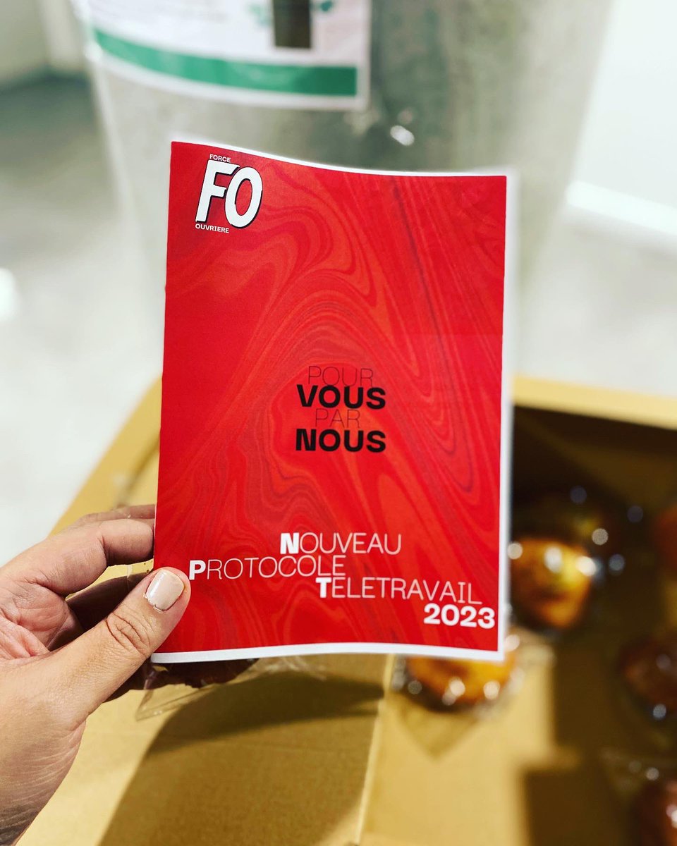 Qui négocie pour vous ? Pour vous par nous ! Vive FO