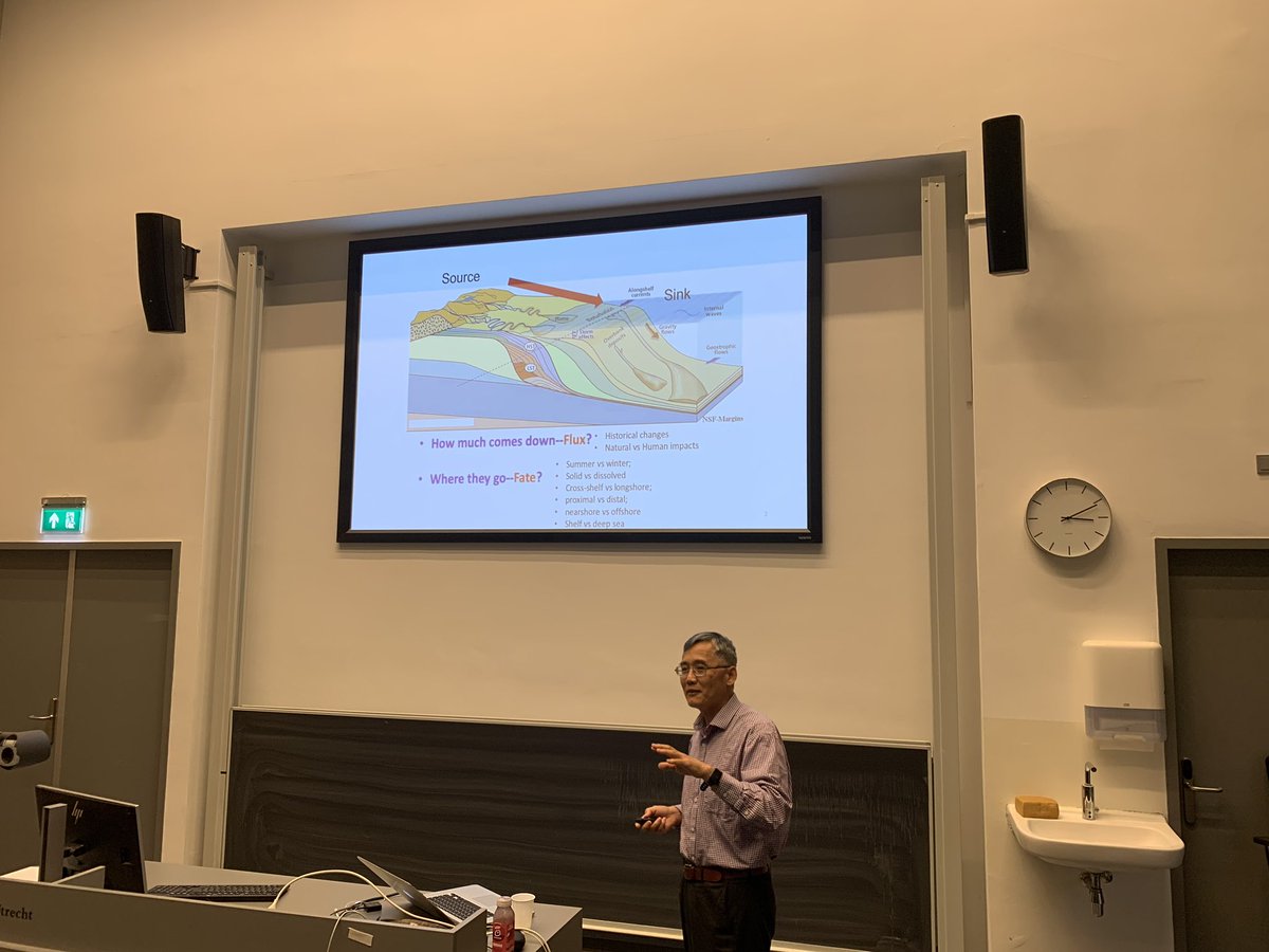 SourceToSink's tweet image. I like this one: “The University will stay younger forever”. It is a place where the students, professors, and knowledges have kept being refreshed and updated all the time. Many thanks for @changing_shores invitation and warm host!