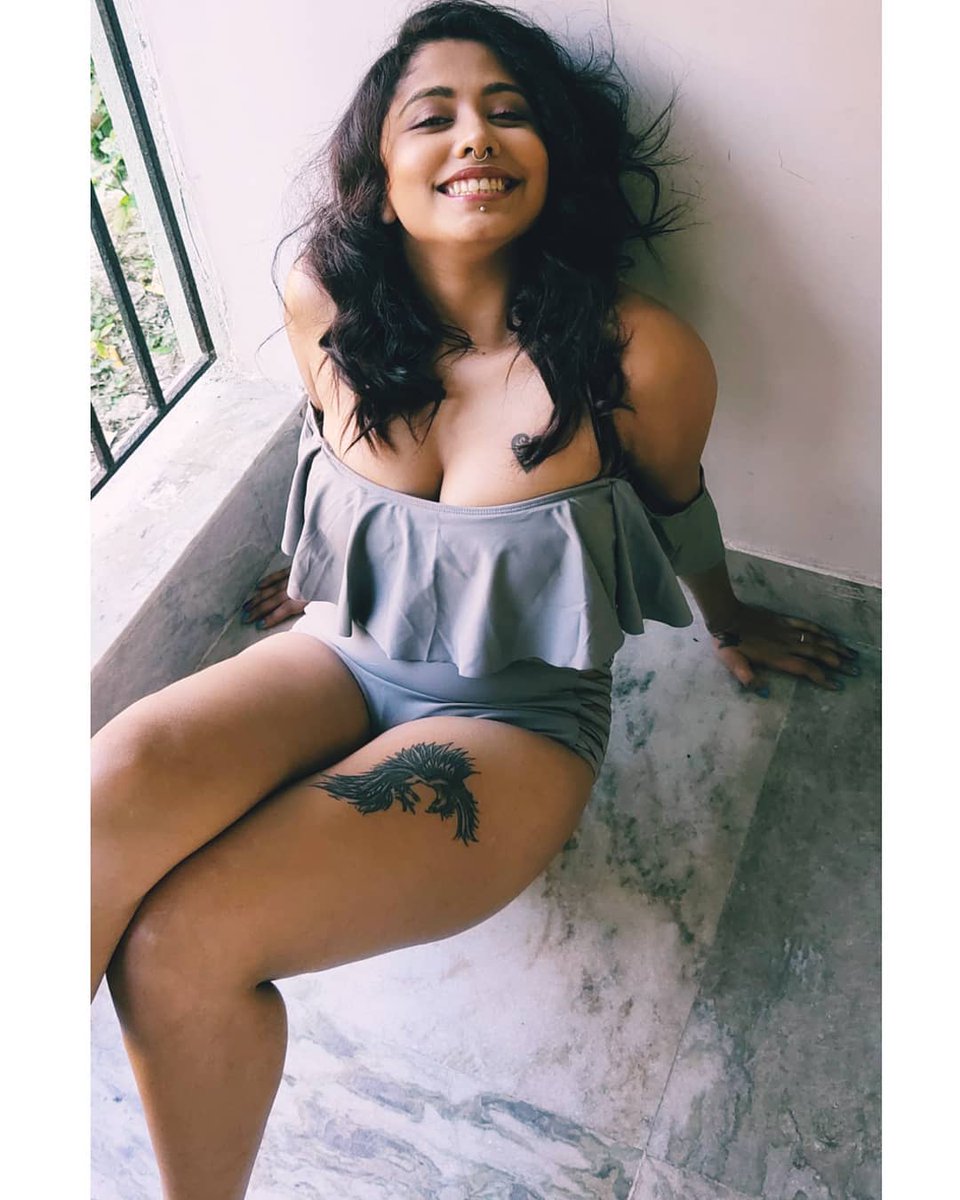 Yajnaseni25's tweet photo. #TrendingNow #Trending #trends #LoveIsBlind #tattooart #NewLookOwlet #mood #Fresh #DesiGirl #kolkatagirls #yajnaseni https://t.co/nqCQ39K9pf