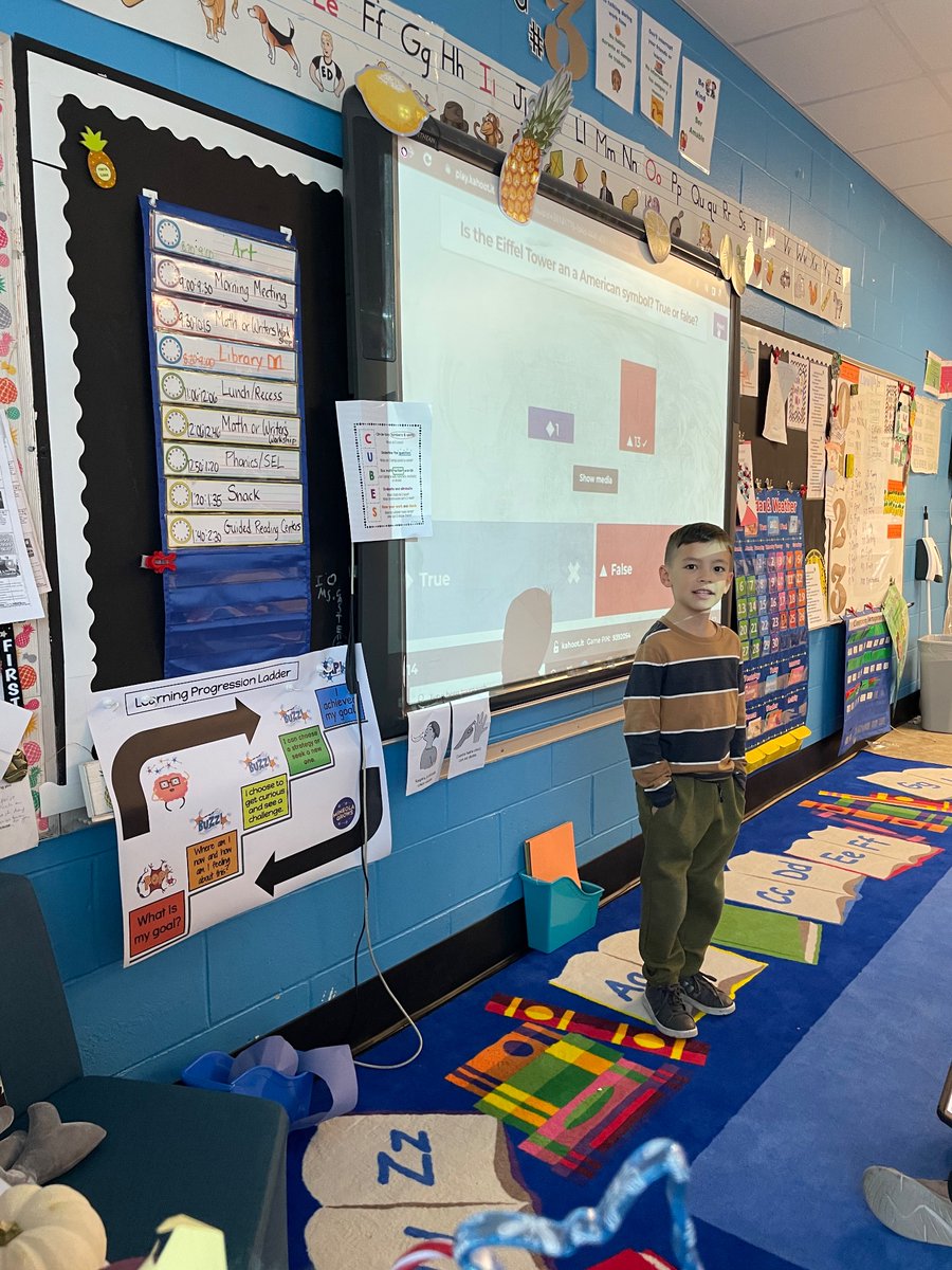 MissBauer9's tweet photo. This learner created his very own Kahoot about American Symbols and his friends were so excited to play!! 🤩 @misscastello1 #MineolaProud https://t.co/y0qDaJqwIW
