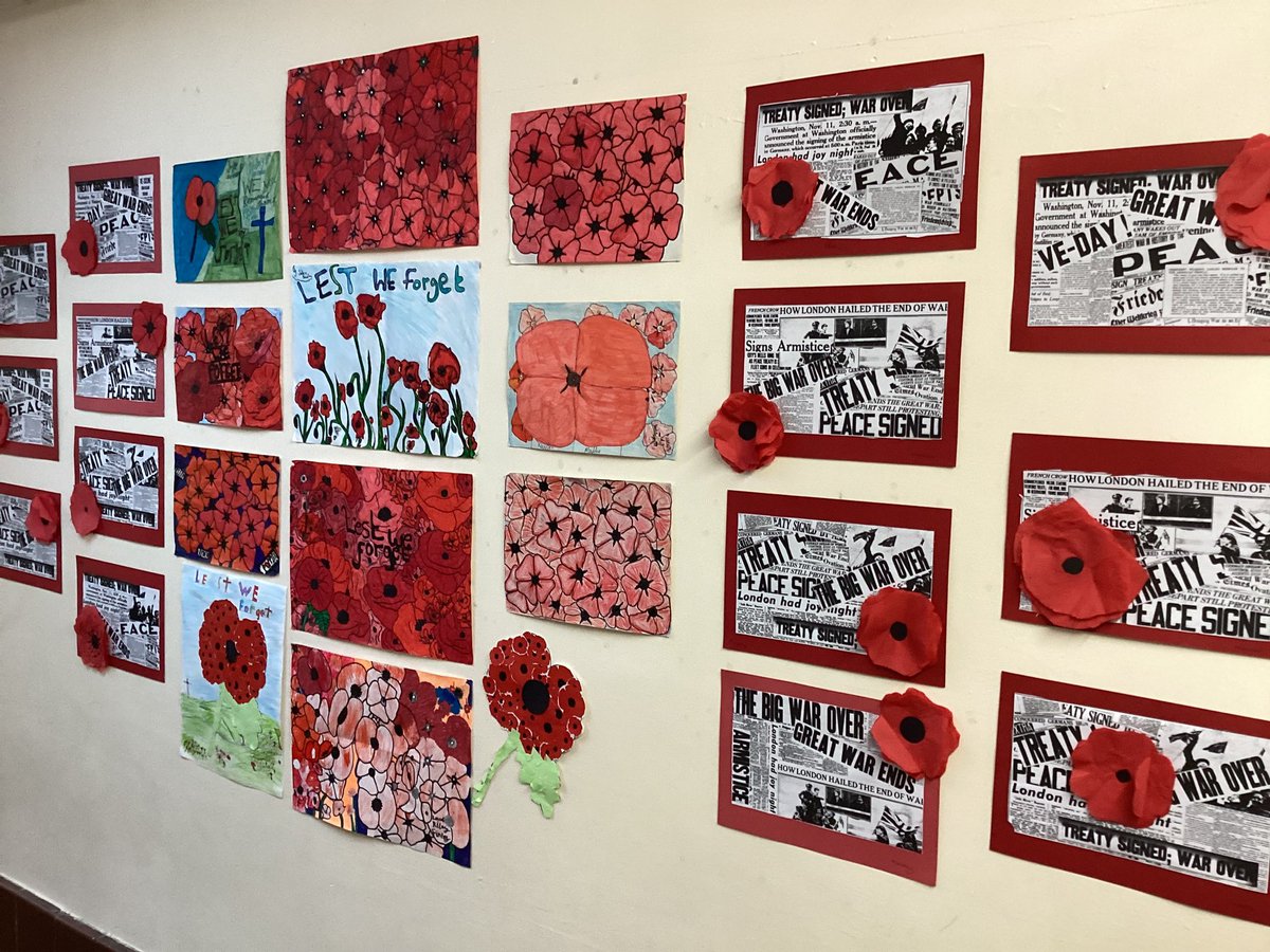 YsgolHiraddug's tweet photo. Year 6 have been very busy creating some Remembrance day art work with Mrs Williams. Da iawn pawb. #WeWillRememberThem #LestWeForget #topic #fallenfields #expressivearts https://t.co/nOEO0jhkg9