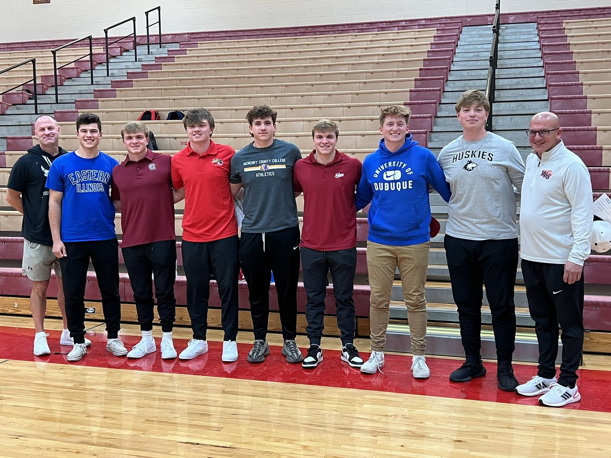 Some highlights from Signing Day

Couldn’t be more proud of our student/athletes.  We are looking forward to the Spring season as well as seeing them perform on the collegiate level!