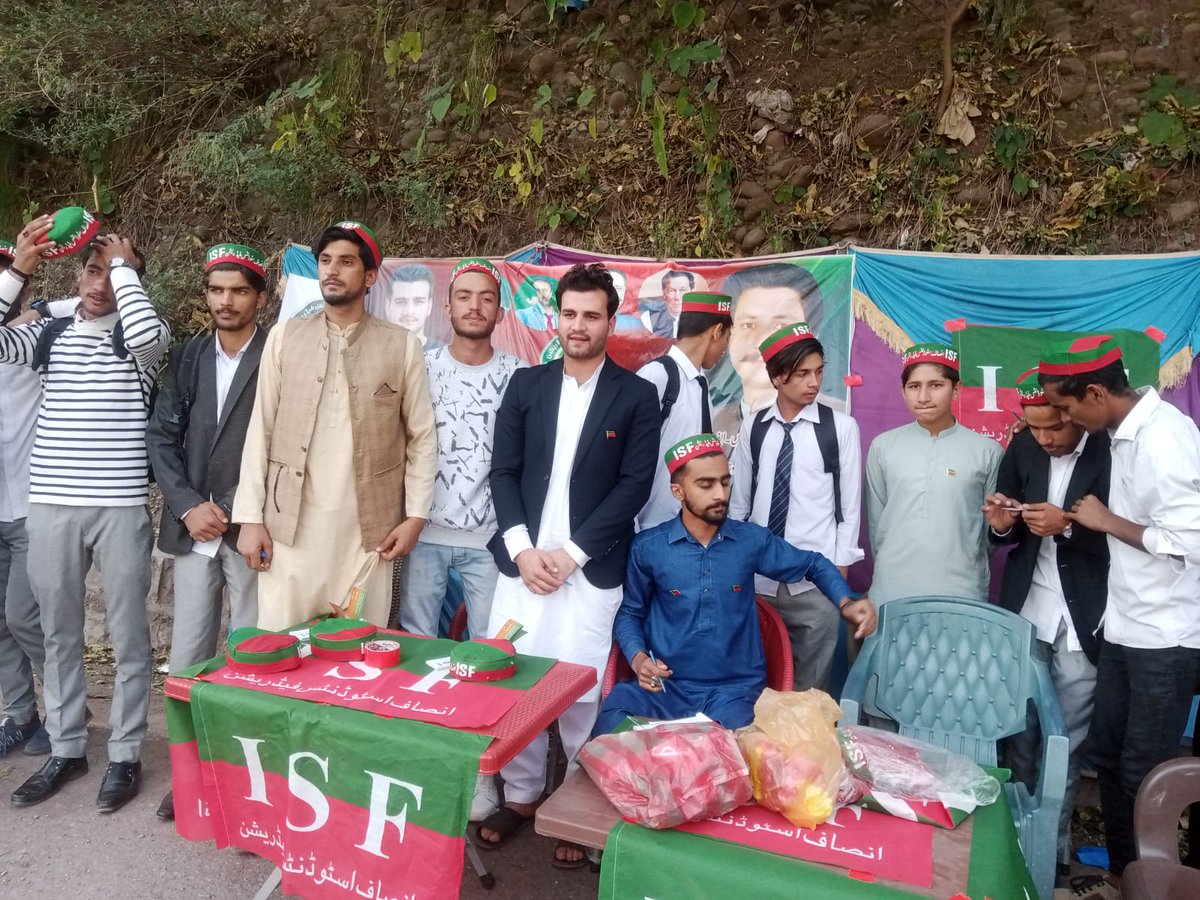 SardarFarazPti's tweet photo. کنونینئر آئی۔ایس۔ایف آزاد جموں وکشمیر و پولیٹیکل کوآڈینٹر ہمراہ وزیراعظم جبار خان مغل کی ہدایت پر ضلع جہلم ویلی میں ممبر شپ کا آغاز کردیا گیا۔
#ISFMembershipDrive https://t.co/rgbIeLvGph