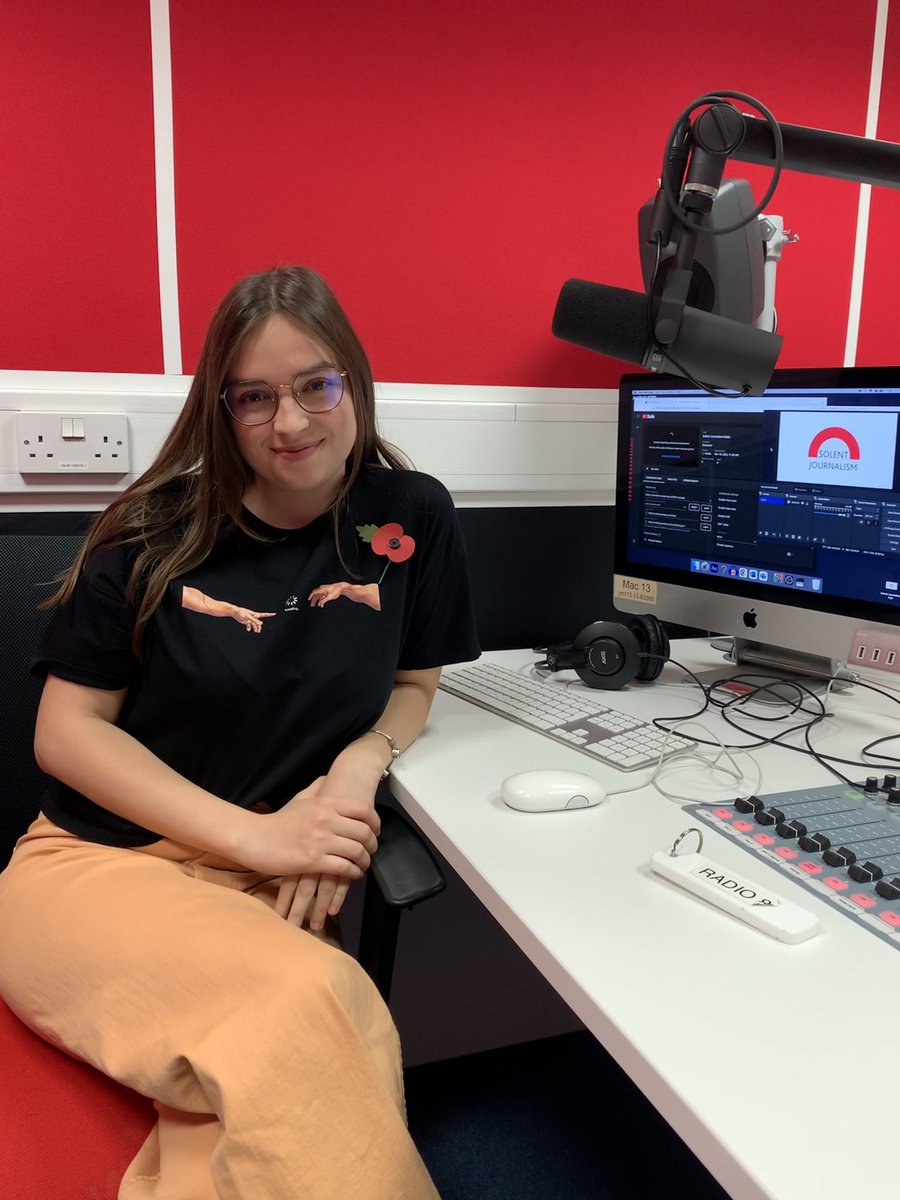 Our radio host <a href="/Bianca_Bie_/">Bianca Capatina</a> 🎙️ will be back on at 13:30, so tune in shortly!