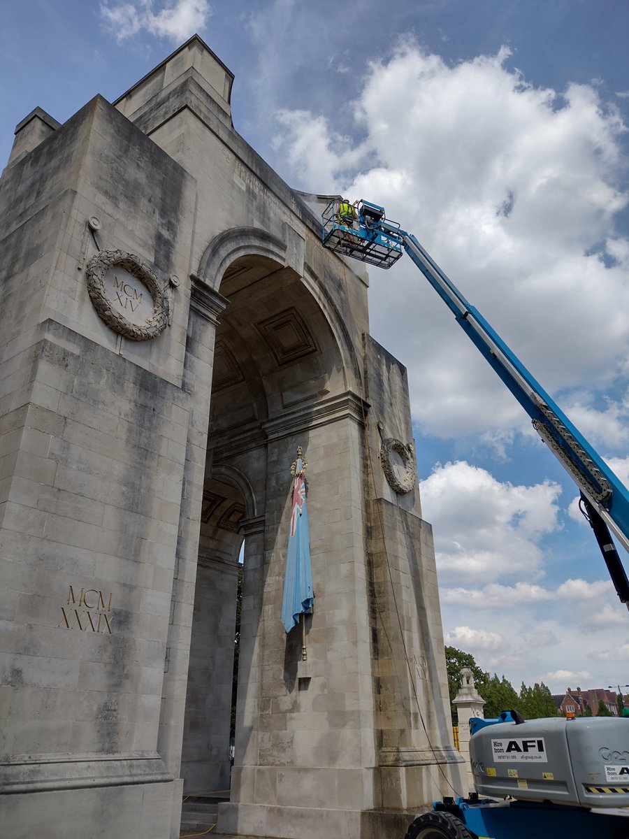 HConservation's tweet photo. One certainly needs a #headforheights in this job. Here’s some images of #recentworks #LeicesterCenotaph during #Doff & #Thermatec cleaning. #ArchofRememberance #stone #conservation #paintanalysis #Remembrance #Birdseyeview #Leicester @Leicester_News https://t.co/WJEGWdUaRg