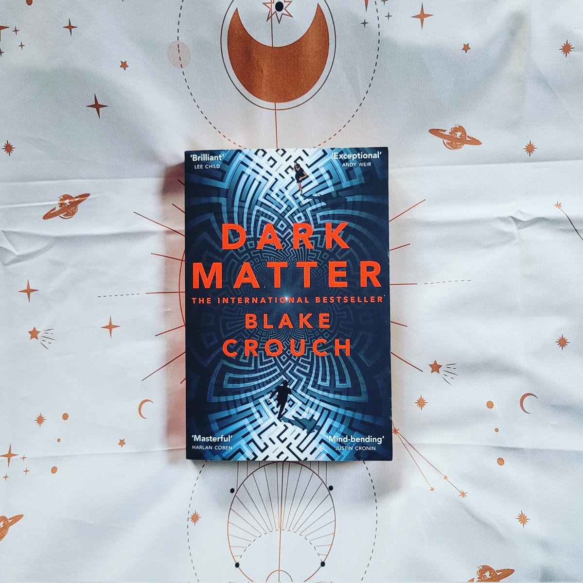 hrw1993's tweet photo. ⭐️⭐️⭐️⭐️ 
Dark Matter
Blake Crouch https://t.co/rL7NaGEYO1