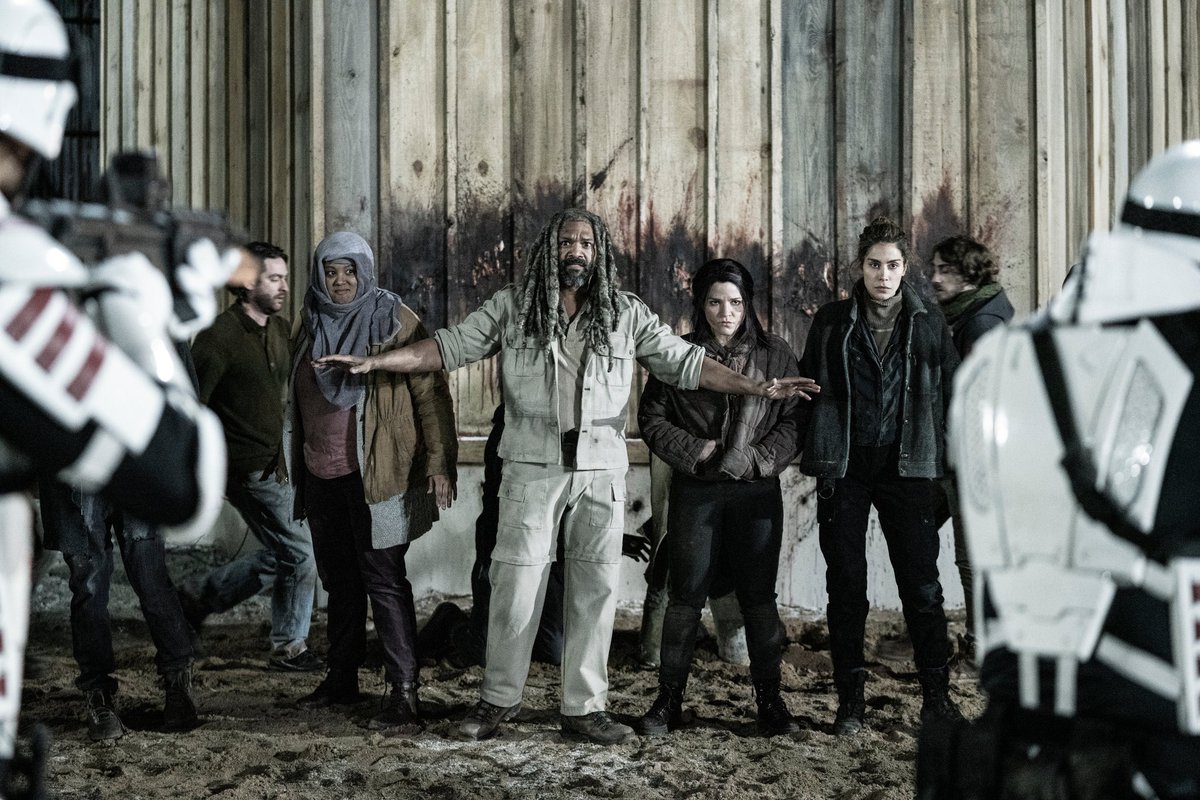 La forza del gruppo, in difesa di Negan, per salvarlo #TheWalkingDead