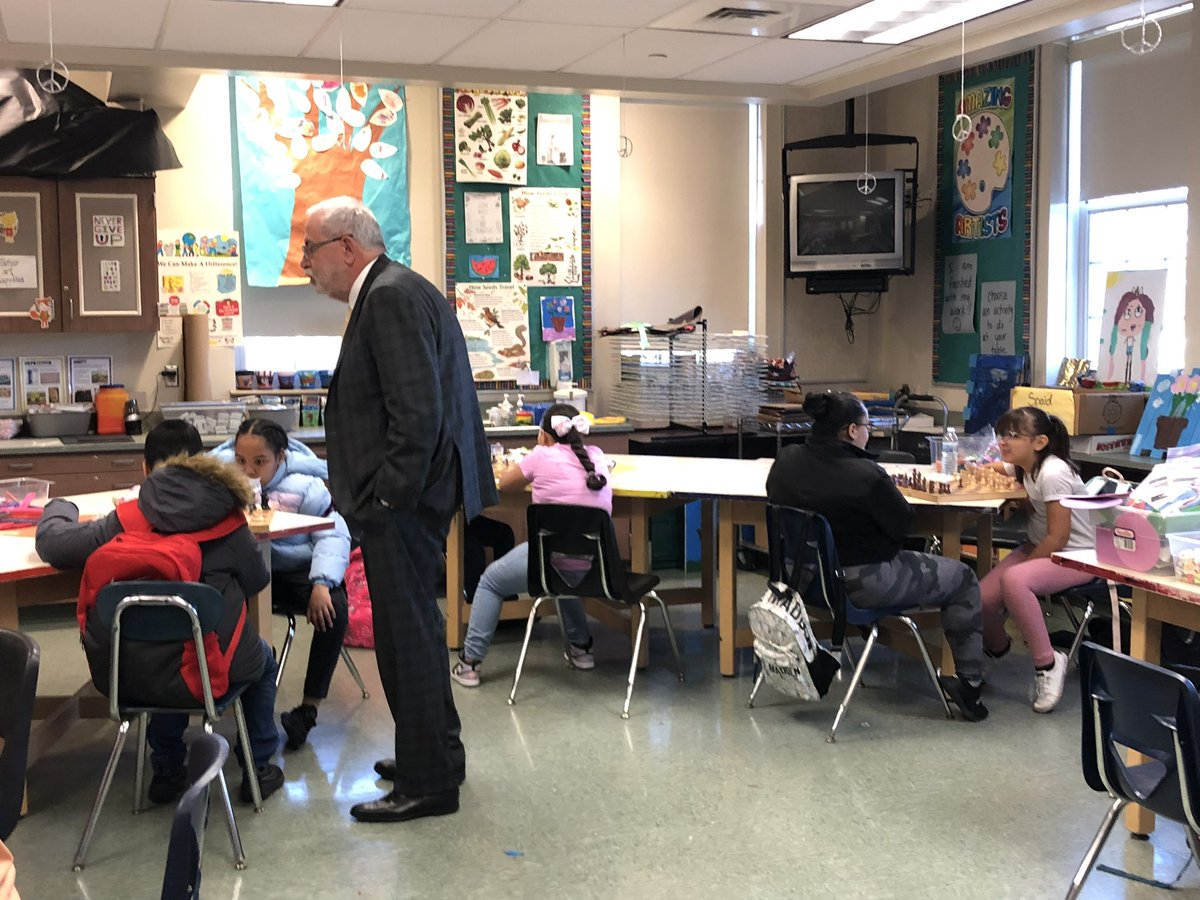 MillmontSchool's tweet photo. Chess club warming up their minds for the day!!! https://t.co/uR3r8lu4PD