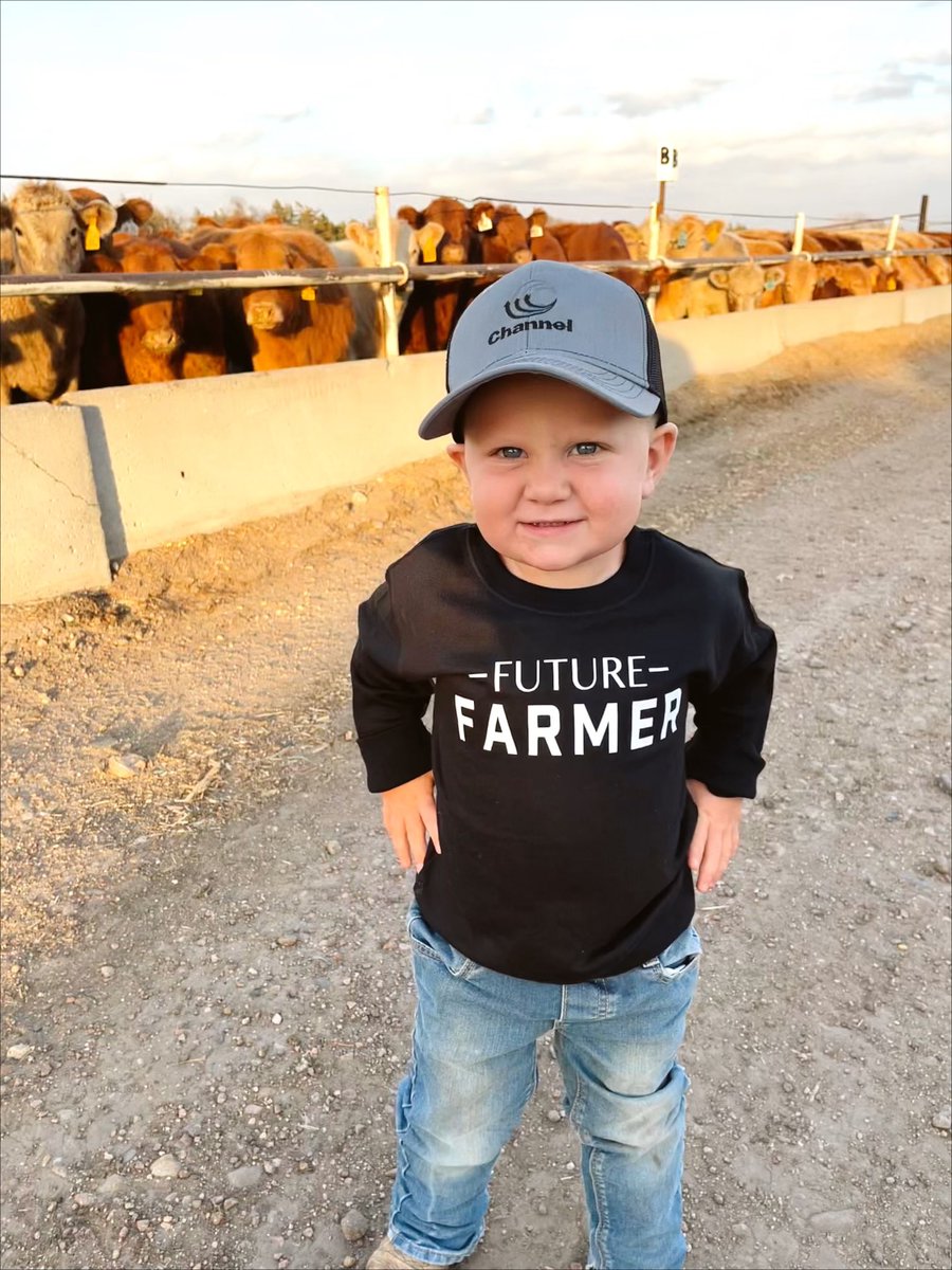 TomCarpenter29's tweet photo. Couldn’t resist sharing a picture of a grandchild. This future farmer is preparing to build his operation with the help of Channel Seed. Thanks to Ash &amp; Rolly online store for the sweatshirt. #Bayer4NE @Channel_NE @ChannelSeed #Proudpapa https://t.co/INF8Dlwcu3