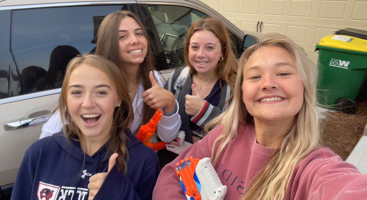dnoyc4nerf's tweet photo. breckin has been blick blicked by haley @TeamScrumpies @woodstocknerf22 https://t.co/15S0fXxItX