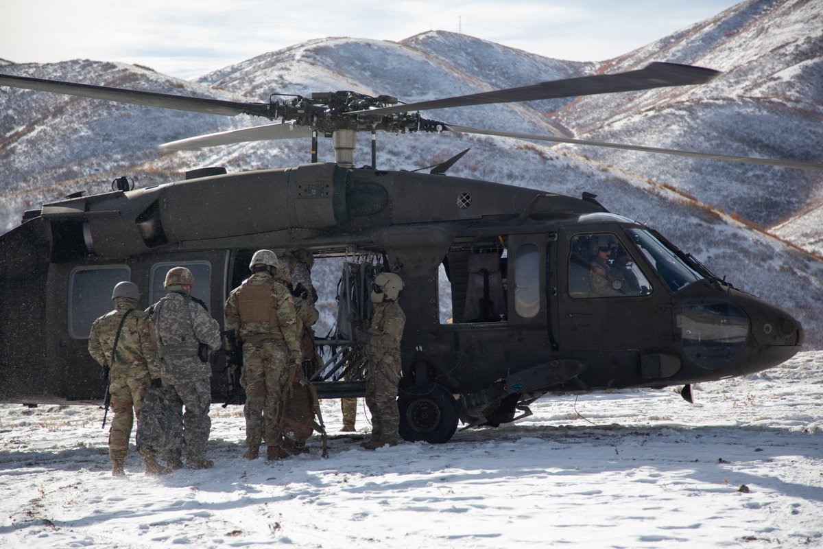 USACAPOC's tweet image. Soldiers of the 405th Civil Affairs Battalion hitched a ride to November's Battle Assembly training area from the @UTNationalGuard. Training Key Leaders Engagements in austere environments strengthens skills and builds teams!

ONE TEAM!