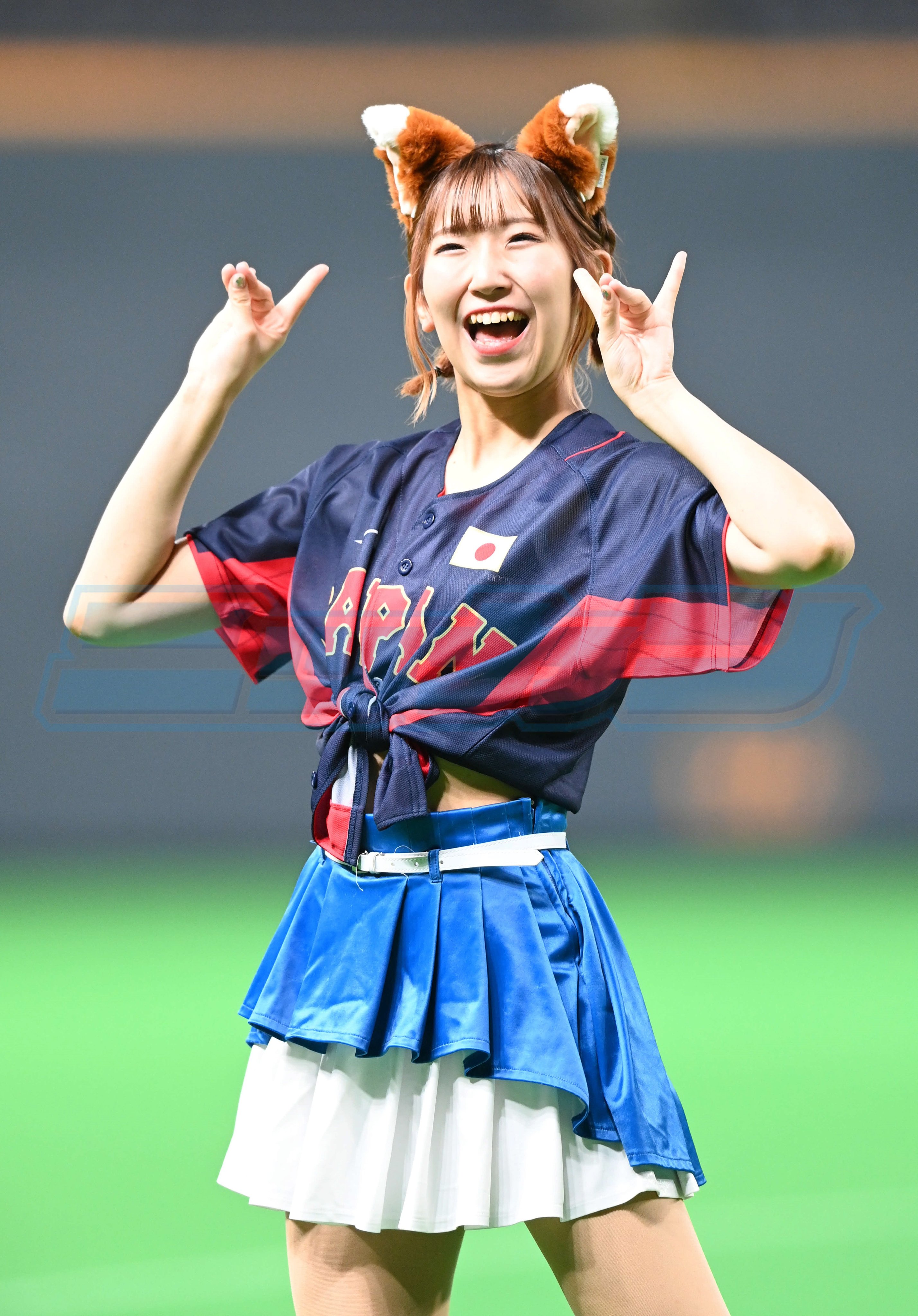 ☆【アカデミー】☆FDAユニフォーム④点セット☆大人用☆Ｌサイズ☆きつねダンス☆ Amazon.co.jp: ファイターズガール アカデミーFDAユニフォーム④