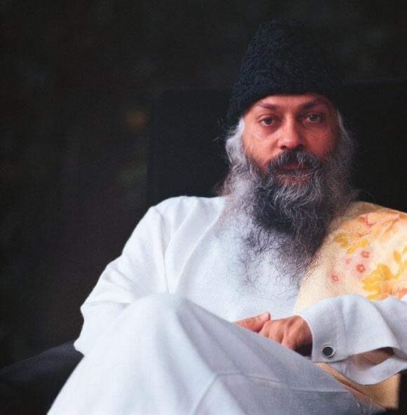 KrisBhattarai's tweet photo. When you watch, a clarity arises.
Why does clarity arise out of watchfulness? Because the more watchful you become the more all your hastiness slows down. You become more graceful...⬇️
#Osho
#Watchfulness
#ConsciousAlertness
#MeditativeAwareness https://t.co/6PPWGKzbMR