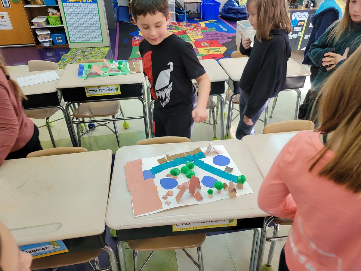 Mrs. Etzel tweet media