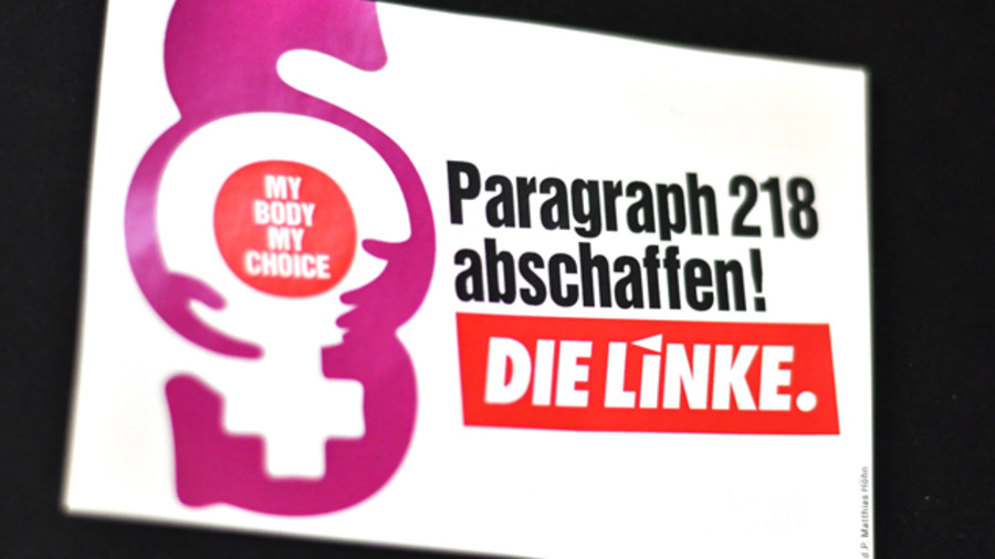Sie demonstrieren gegen den Krieg
und TÖTEN ihre eigenen Kinder 

An ihren Früchten werdet ihr sie erkennen!