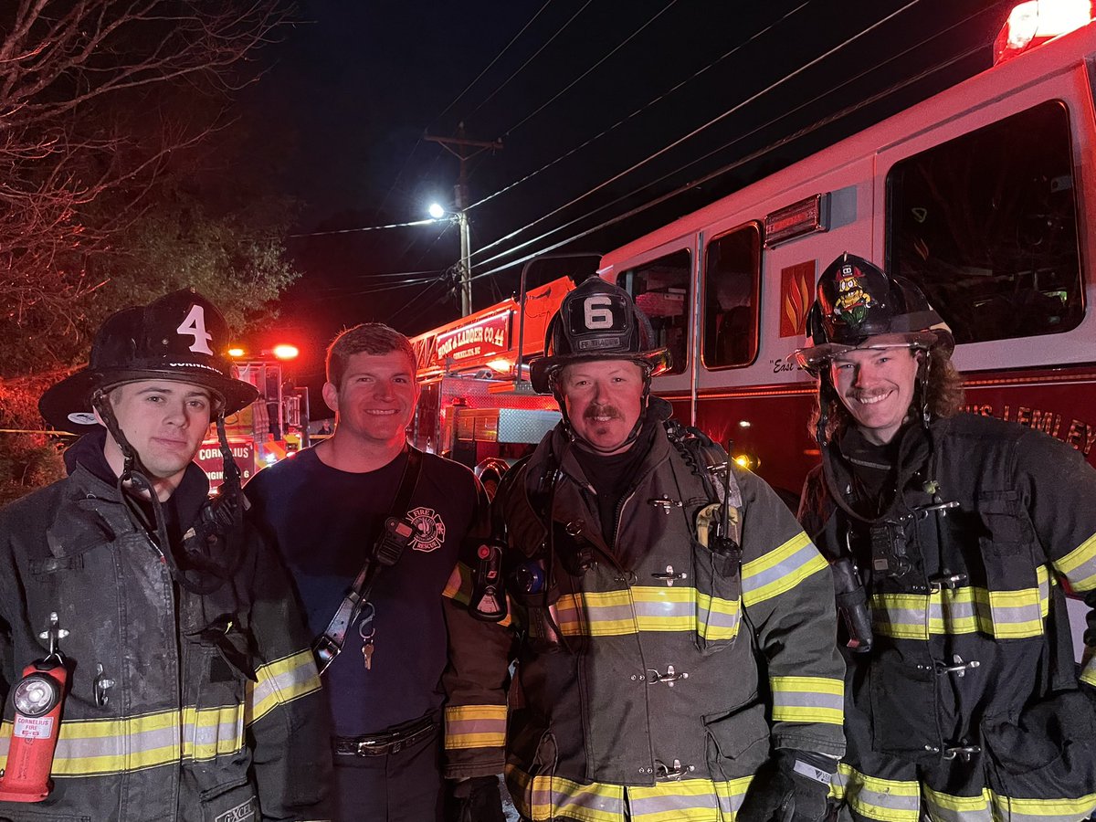 iaff5326's tweet photo. 2nd fire in 2 days for members of #local5326. @PFFPNC @IAFFofficial @IAFF12thDVP @pffpncdvp1 #UnionStrong #organizethesouth #jobtown #workingboss #growingunion #newlocal #IAFF #newmembers https://t.co/kGghOJIPXY