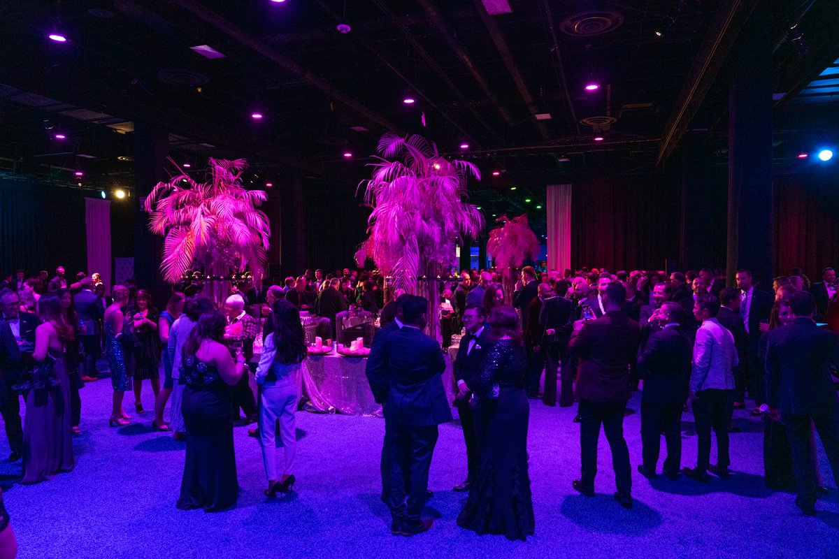 Have you purchased your tickets yet? We're just 9 days away from the 40th Annual Dinner and Auction. For tickets, navigate to tickets.hrc.org/shop/wa/event?… #forwardtogether #hrcnewengland #40thanniversary #humanrightscampaign #dinnerandauction #ME #VT #NH #MA #RI #CT