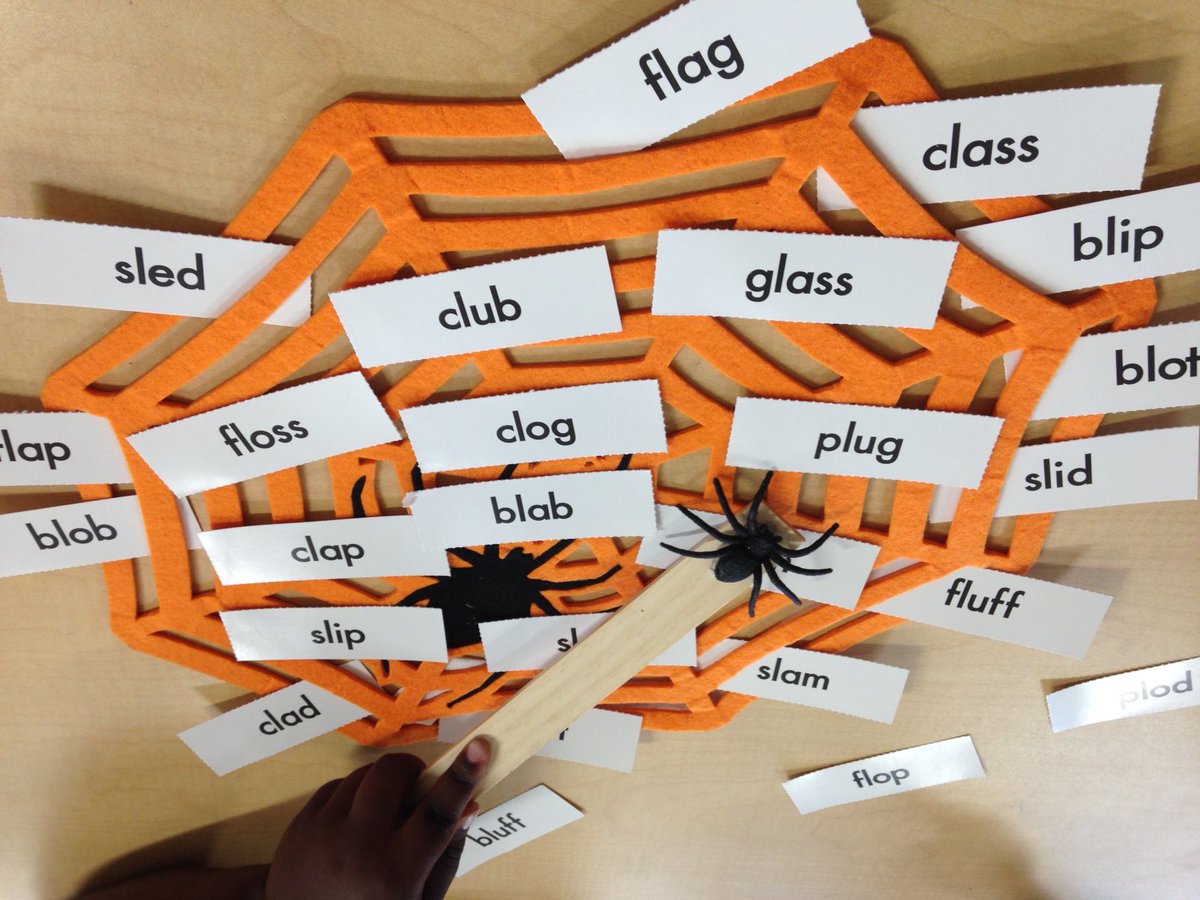 Spider fun working with blends &amp; short vowels! #makelearningfun