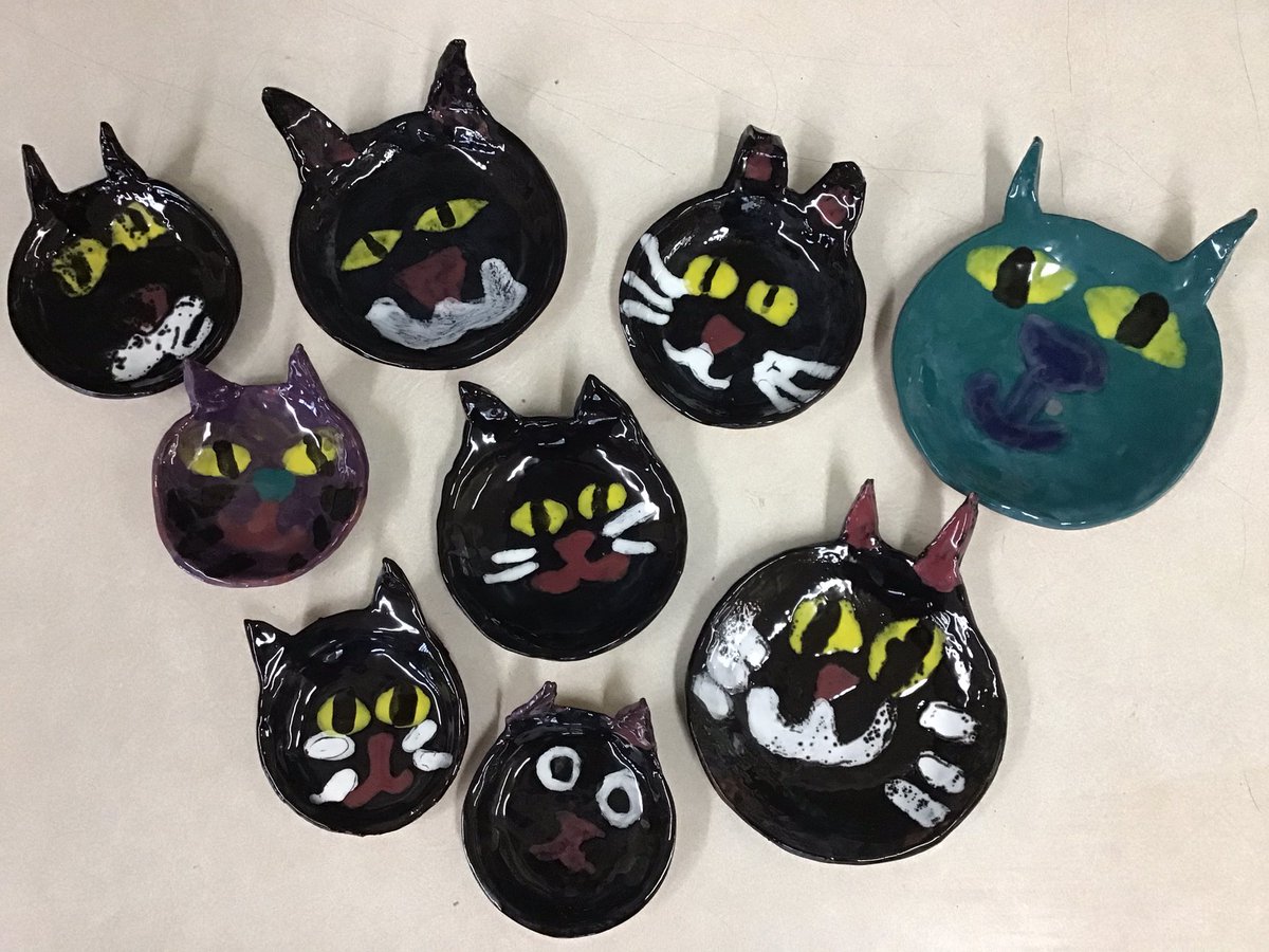 Meow…..just out of the kiln.  Cat plates made my young Grade 2 potters from Ms. Scully’s class. <a href="/HRCEFineArts/">HRCEFineArts</a> <a href="/stcatschool/">École St Catherines</a> #ThanksToYouHalifax