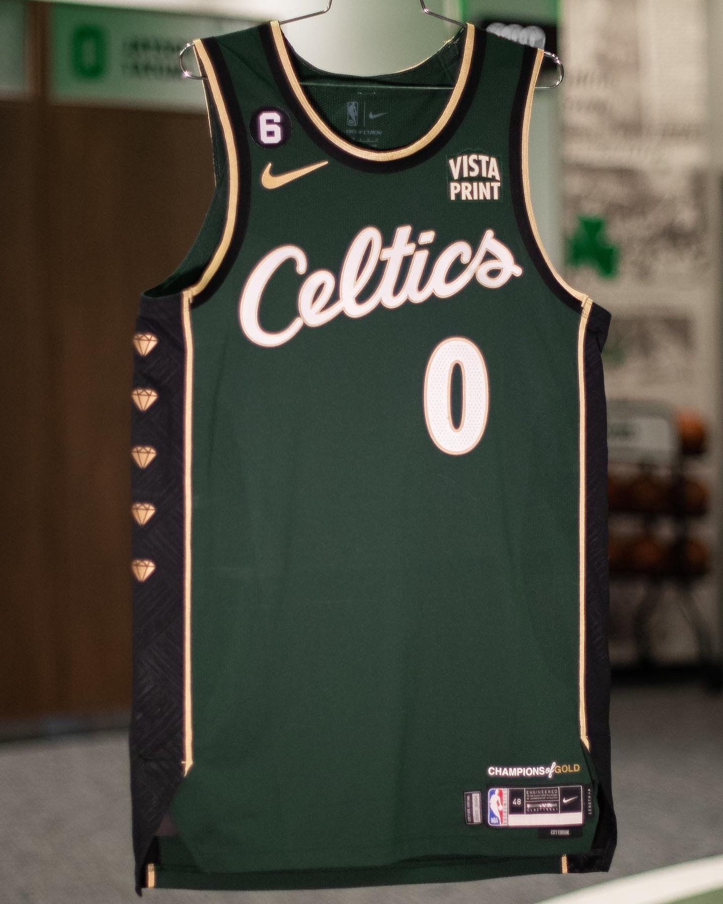 GreenRunsDeep on X: First Look at Boston Celtics 2022-23 “City Edition”  jersey. Boston will wear this jersey Opening Night Tuesday, then these 10  other games… 11/23 12/13 12/25 1/24 1/28 2/12 2/25 3/5 3/11 3/28   / X