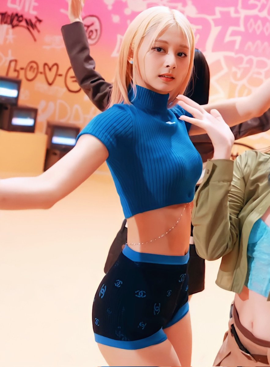 tzuyu moments that could kill a sapphic (@tzuyusapphic) on Twitter photo 