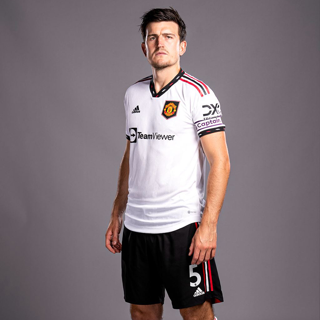 ManUtd's tweet photo. 🏴󠁧󠁢󠁥󠁮󠁧󠁿 @HarryMaguire93
🏴󠁧󠁢󠁥󠁮󠁧󠁿 @LukeShaw23
🏴󠁧󠁢󠁥󠁮󠁧󠁿 @MarcusRashford

Congratulations to the three Reds who are heading to Qatar with the #ThreeLions! 👏

#MUFC || #FIFAWorldCup