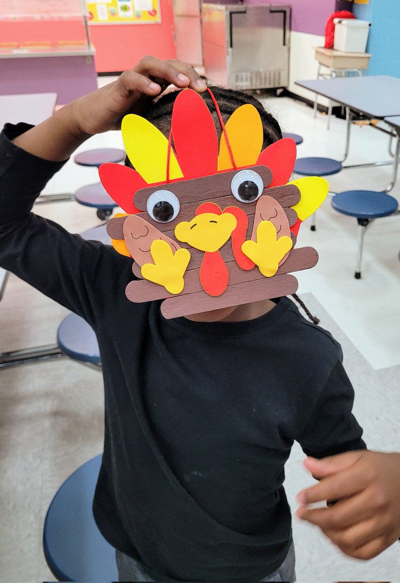 HilburnASC's tweet photo. Forget #SundayFunday. At @HilburnAcademy After School Care it's Wednesday Craft Day! #startingatrend #artsandcrafts #getcrafty #gobblegobble #Turkeyday #onthehil #everyhawkeveryday https://t.co/quv51Jajqy