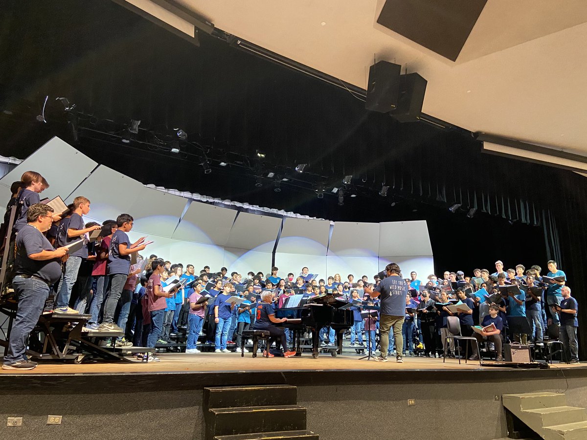 Gene Holkup@FBISD_Fine Arts tweet media