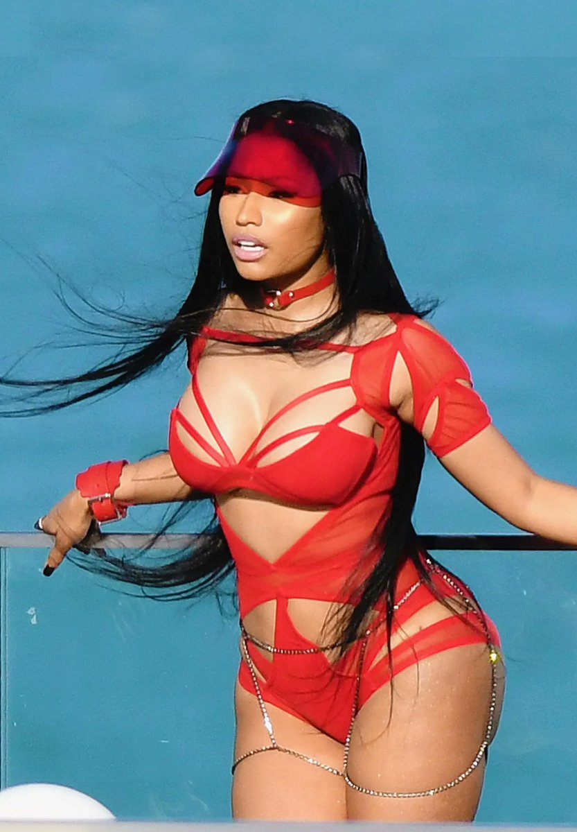 Hourly Minaj On Twitter Im Voting For Nicki Minaj For Favorite Female Hip Hop Artist At The