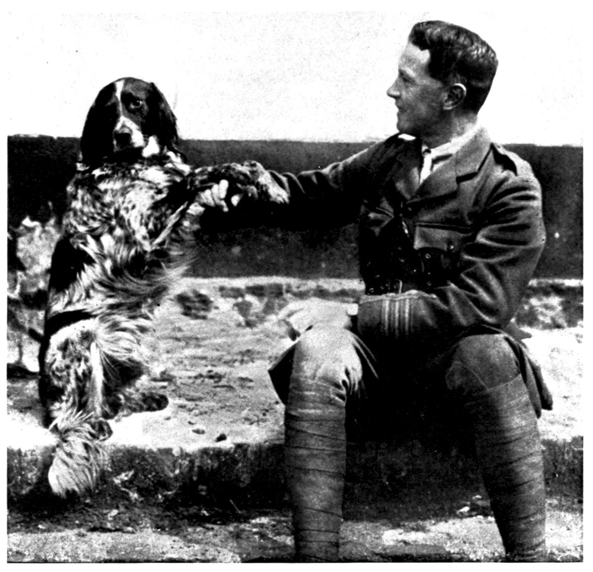 This November marks the 150th anniversary of #NationalHistoricPerson Lt. Col. John McCrae’s birth. During Veterans’ Week, learn about the experiences that inspired the military surgeon’s celebrated poem, “In Flanders Fields,” in the First World War.

➡ ow.ly/azmK50LxKTv