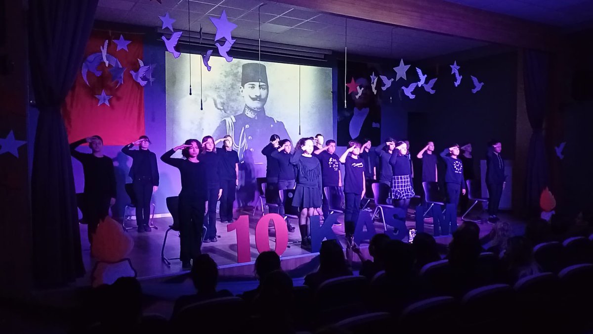 Birbirinden farklı yollarda ama hep onun izinde! 🖤

Atamızı, aramızdan ayrılışının yıl dönümünde saygı, sevgi ve minnetle anıyoruz.

#10Kasım
#İzindeyiz