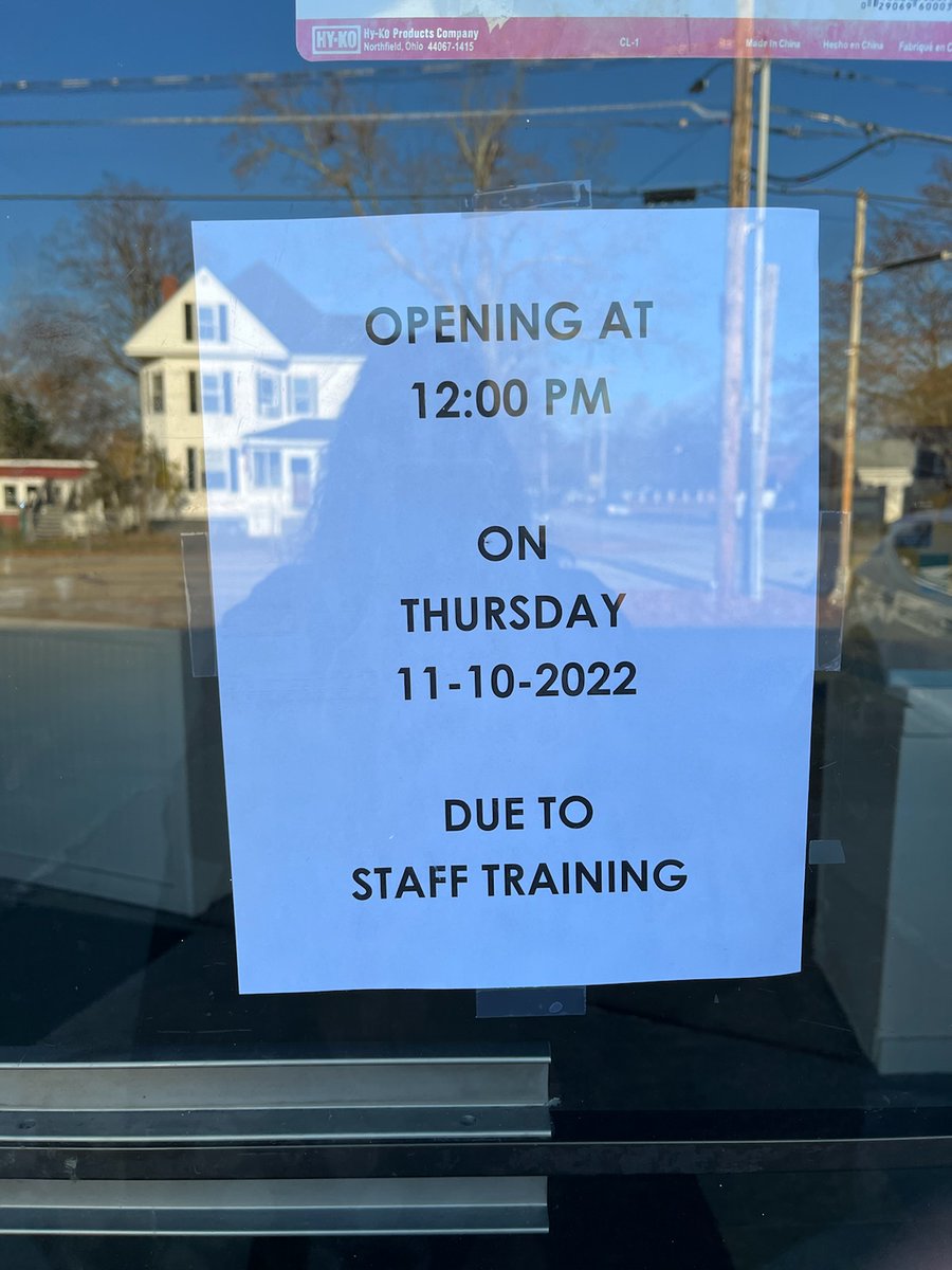 InfinityPeer's tweet image. Happy Thursday everyone! Today the center will be opening at noon due to staff training. Sorry for any inconvenience!