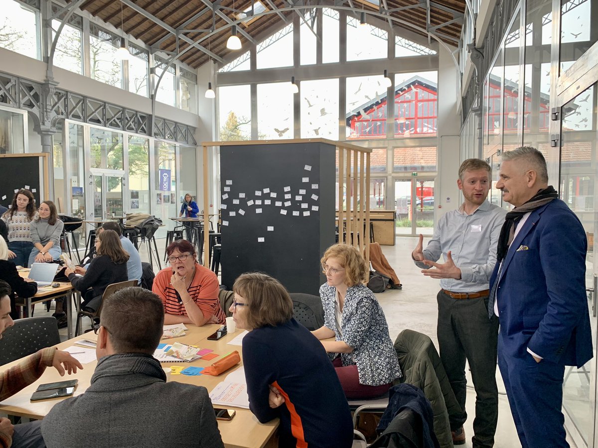 Dans le cadre de « Notre École faisons-la ensemble », journée de brainstorming à l’Octroi de Nancy pour forger et partager des idées de concertations et de projets dans les établissements, avec les partenaires de l’Ecole #NotreEcole +d’infos : ac-nancy-metz.fr/notre-ecole-fa…