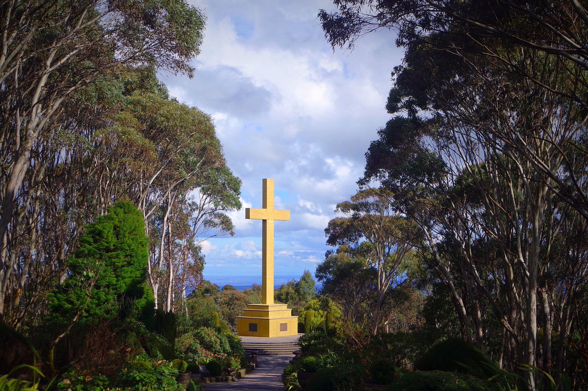 BekiTara92's tweet photo. Mt Macedon will always feel like coming home and our annual pilgrimage to the cross Pop helped rebuild is a must #macedonranges #visitvic #Australia #mtmacedon https://t.co/DJTi8rxLMo