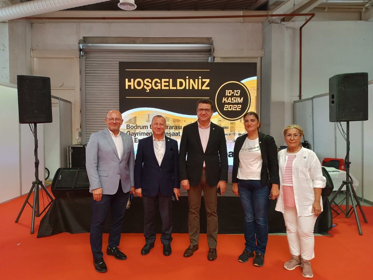 mehmettosun48's tweet photo. 1⃣ Bodrum’da İdeal Fuar tarafından düzenlenen Uluslararası Gayrimenkul, İnşaat ve Emlak Fuarı’nın açılışını yaparak, İlçe Başkanımız ve partililerimizle birlikte stantları dolaştık. Bodrum’da düzenlenen içeriği dolu ve gelişime yönelik her fuar etkinliğini çok önemsiyoruz. + https://t.co/8JNlXTVraa