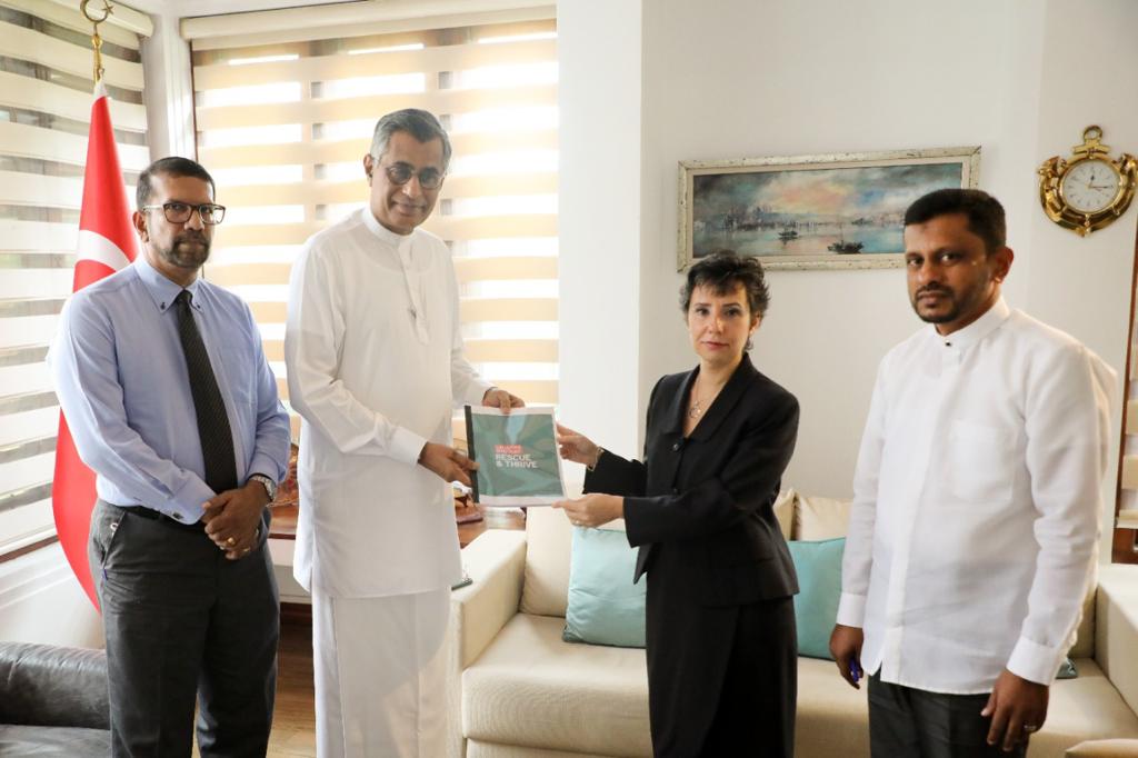 Türkiye in Sri Lanka (@tc_kolombobe) on Twitter photo Hon. MP Patali Champika Ranawaka <a href="/pcranawaka/">Patali Champika Ranawaka</a>, leader of #43Brigade visited Ambassador <a href="/RakibeDemet/">R. Demet Şekercioğlu</a>.
During the meeting, strengthening political and commercial relations between 🇹🇷 🇱🇰 & global issues of common concern were discussed. #AsiaAnew
<a href="/MFATurkiye/">Turkish MFA</a>
<a href="/slembankara/">Sri Lanka in Türkiye</a> Hon. MP Patali Champika Ranawaka <a href="/pcranawaka/">Patali Champika Ranawaka</a>, leader of #43Brigade visited Ambassador <a href="/RakibeDemet/">R. Demet Şekercioğlu</a>.
During the meeting, strengthening political and commercial relations between 🇹🇷 🇱🇰 & global issues of common concern were discussed. #AsiaAnew
<a href="/MFATurkiye/">Turkish MFA</a>
<a href="/slembankara/">Sri Lanka in Türkiye</a>